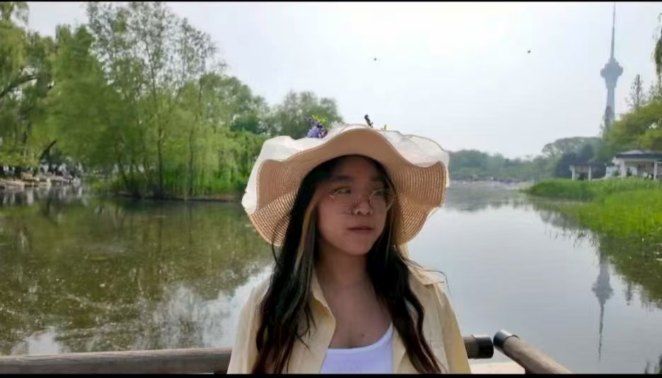 隆欣玲个人照片1